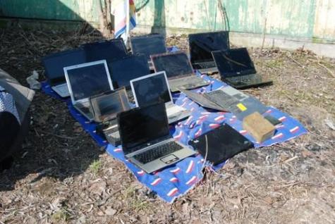 33 laptopy na...dnie Odry