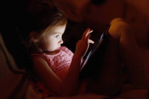 Urządzenia mobilne, a bezpieczeństwo dzieci