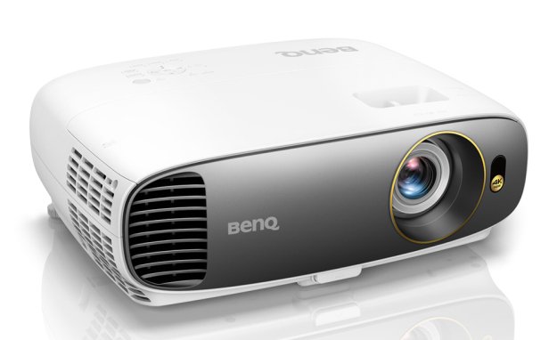 BenQ W1700 - przystępny cenowo projektor 4K UHD HDR