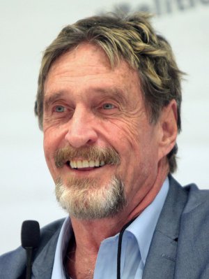 John McAfee nie żyje