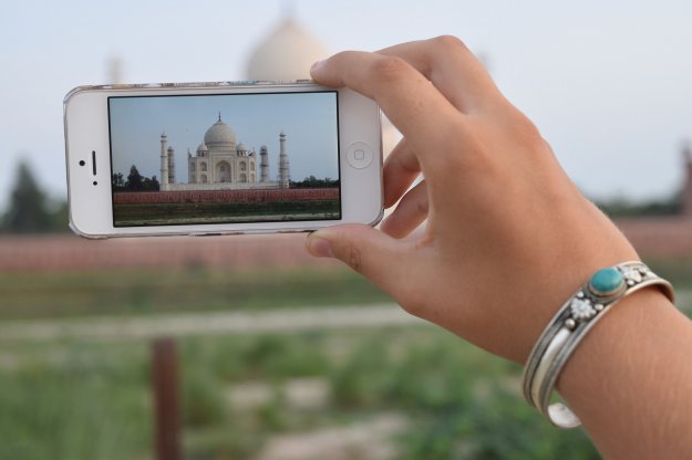 Google inwestuje w indyjskie smartfony