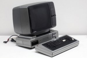 Premiera modelu TRS-80