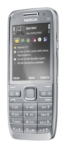 NOKIA E52