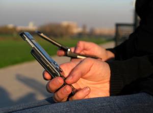 Polacy wysyłają 52,7 mld SMS-ów w ciągu roku