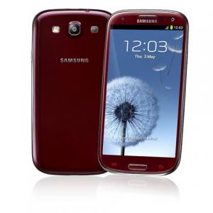 Samsung Galaxy S III telefonem roku