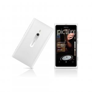 Biała Nokia Lumia 800