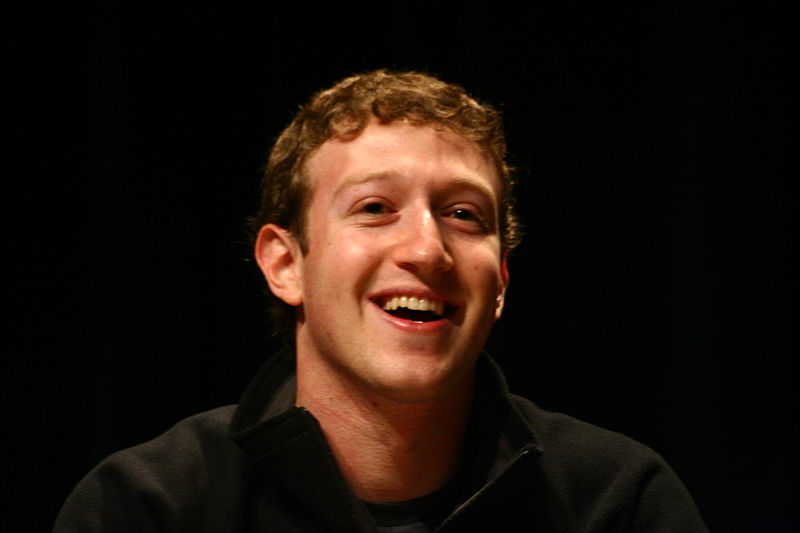 Zuckerberg zdecydował o przekazaniu bazy danych Facebooka