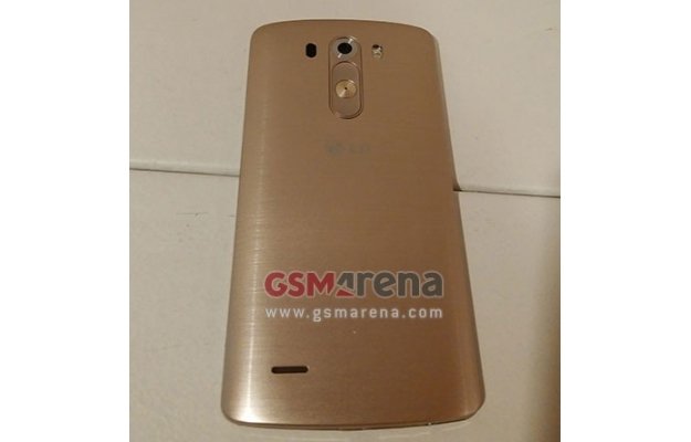 Zdjęcie złotego LG G3 w sieci