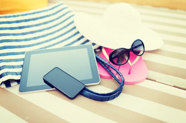 Ochrona urządzeń mobilnych w czasie wakacji 