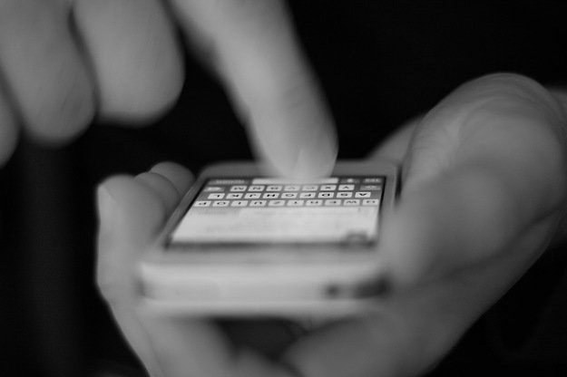 Polacy ślą coraz więcej SMS-ów