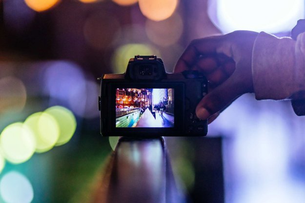 Canon EOS M50 - z pełnym nagrywaniem wideo 4K
