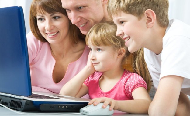 5 porad, jak zapewnić dzieciom bezpieczeństwo w internecie