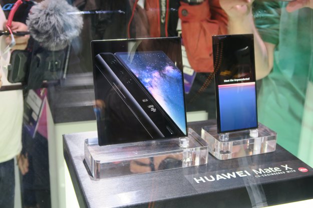 Huawei Mate X - składany smartfon przyszłości