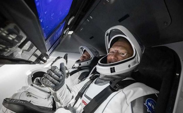 Astronauci dotarli do stacji kosmicznej