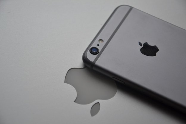 Apple zmienia nazwę systemu iOS