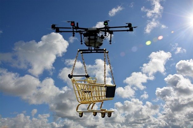 Amazon coraz bliżej dostarczania zamówień dronami