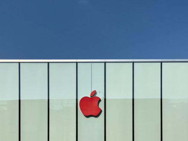 Apple wycofuje konkurencję ze swojego sklepu 