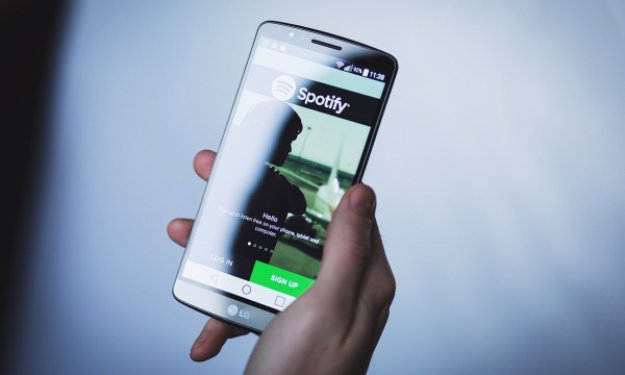 Spotify patentuje tworzenie rekomendacji także na bazie... głosu