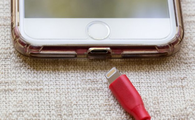 Apple podejrzewany o celowe skracanie czasu pracy na baterii