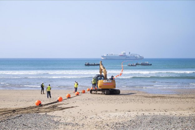 Transatlantycki kabel Google'a wylądował na plaży w Kornwalii