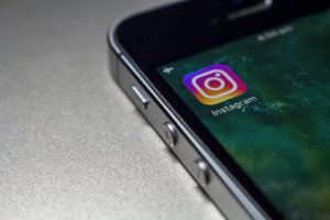 Instagram wzmacnia środki ochrony nieletnich