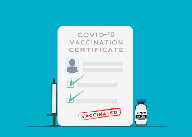 Na Facebooku można kupić fałszywe certyfikaty szczepień